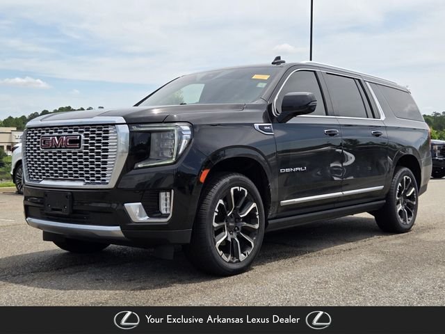 2023 GMC Yukon Denali AWD's photo