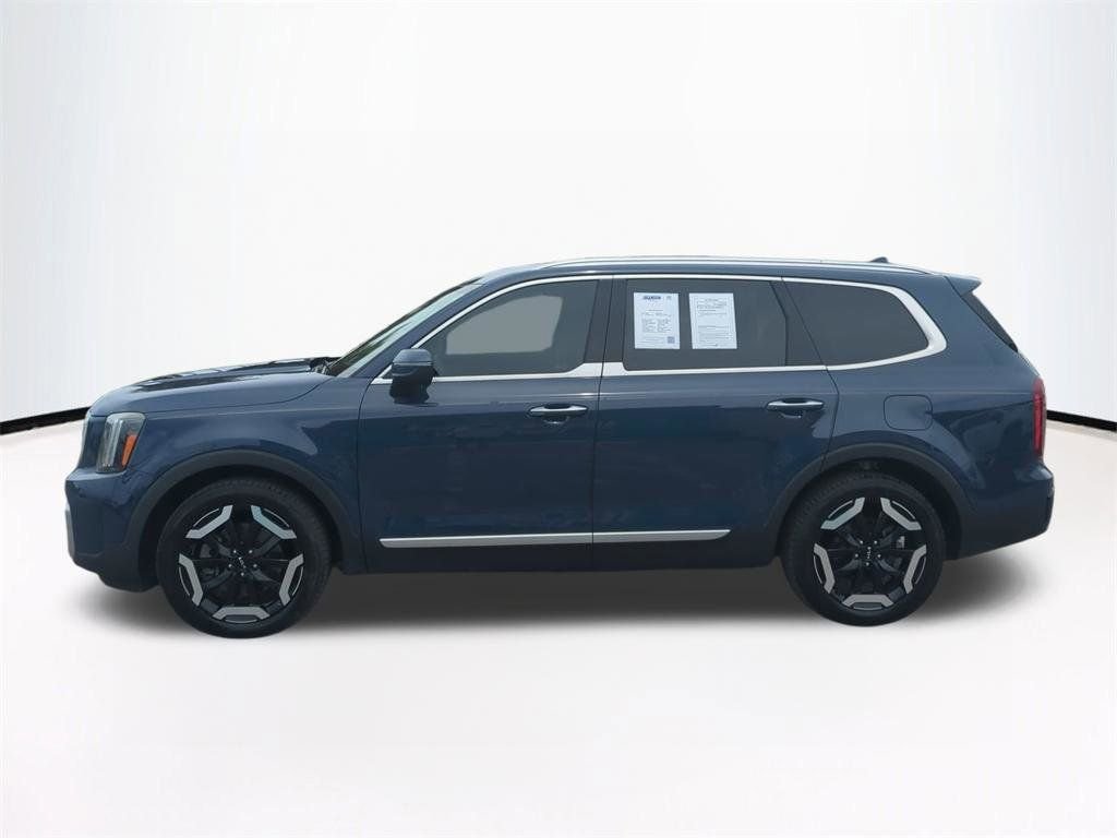 2023 Kia Telluride S - Photo 8