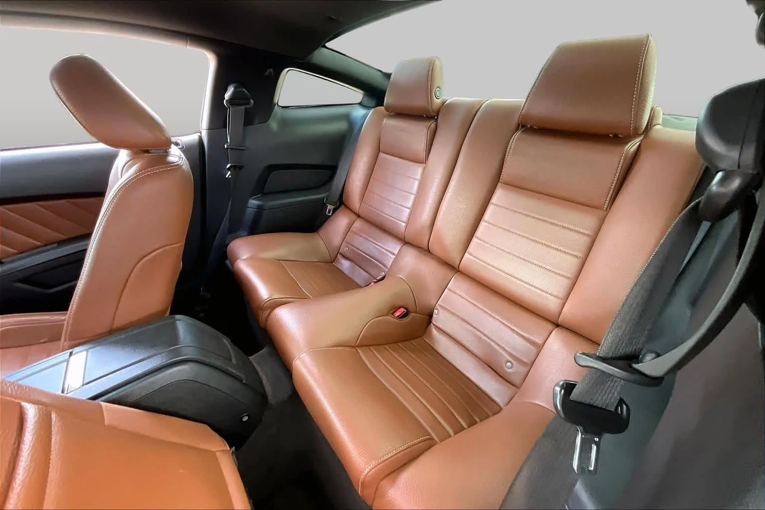 Used 2011 Red Candy Metallic Tinted Clearcoat Ford GT Premium image 16