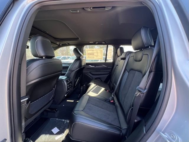 2025 Jeep Grand Cherokee Altitude - Photo 8