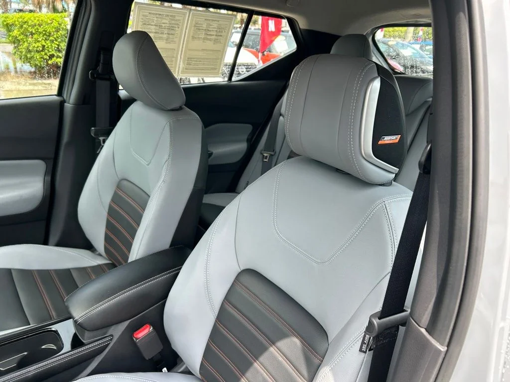 Used 2024 Boulder Gray Metallic Nissan SR image 21