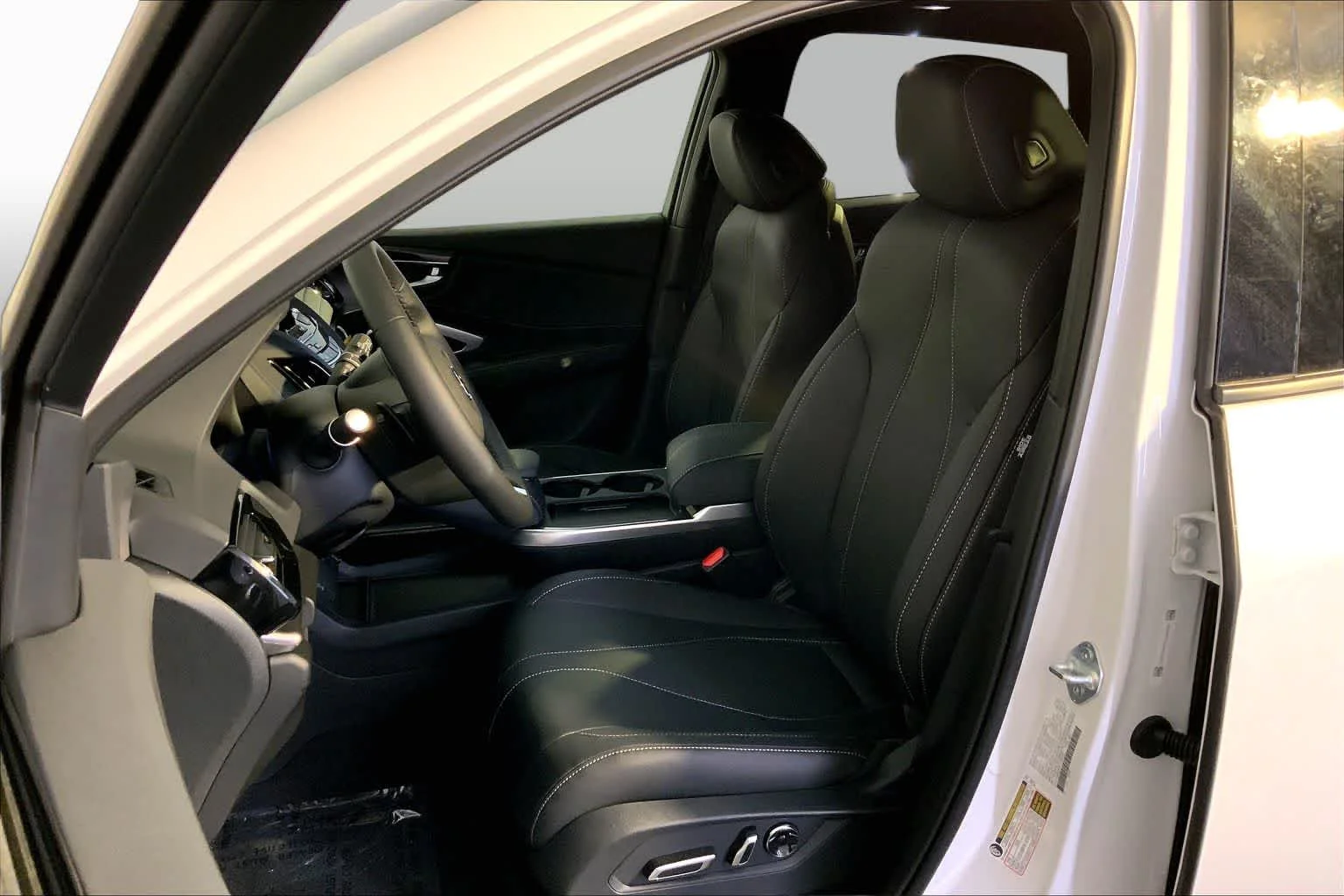 New 2026 Platinum White Pearl Acura BASE image 14