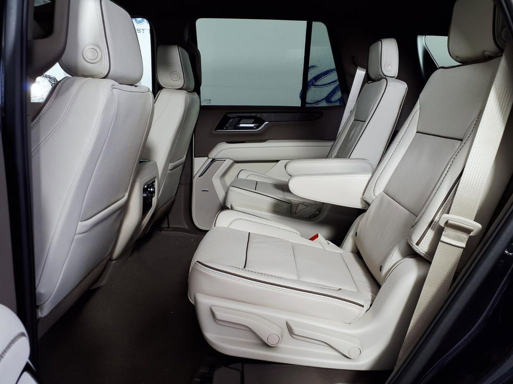 2026 GMC Yukon Denali - Photo 8