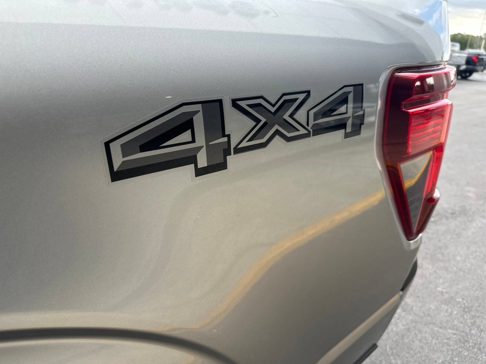 Used 2024 Silver Metallic Ford XLT image 13