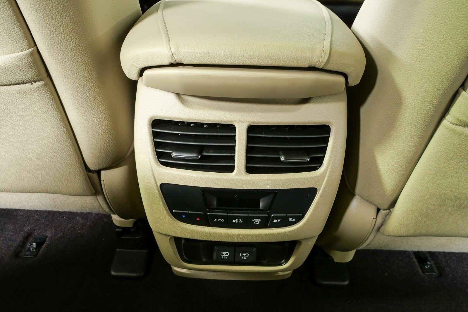 Used 2020 Performance Red Pearl Acura BASE image 18