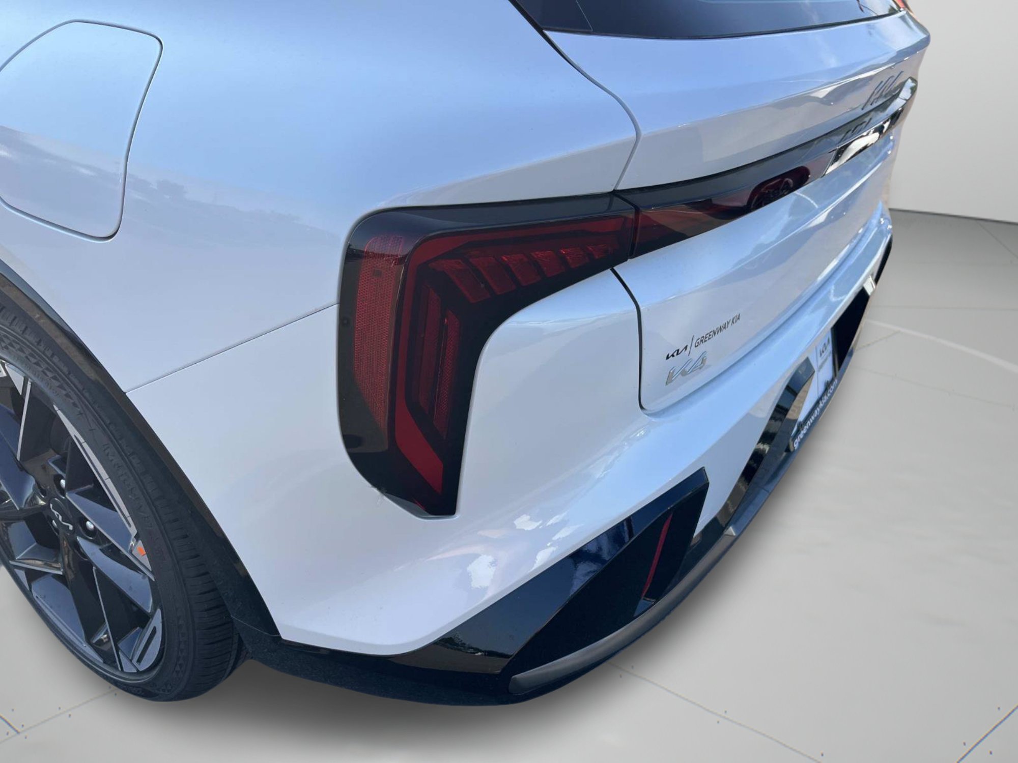 New 2026 Snow White Pearl Kia GT-Line image 10