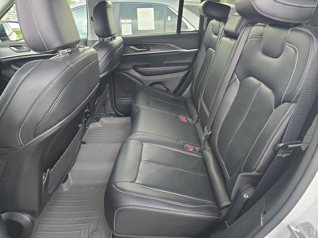 Used 2023 White Jeep Limited image 24