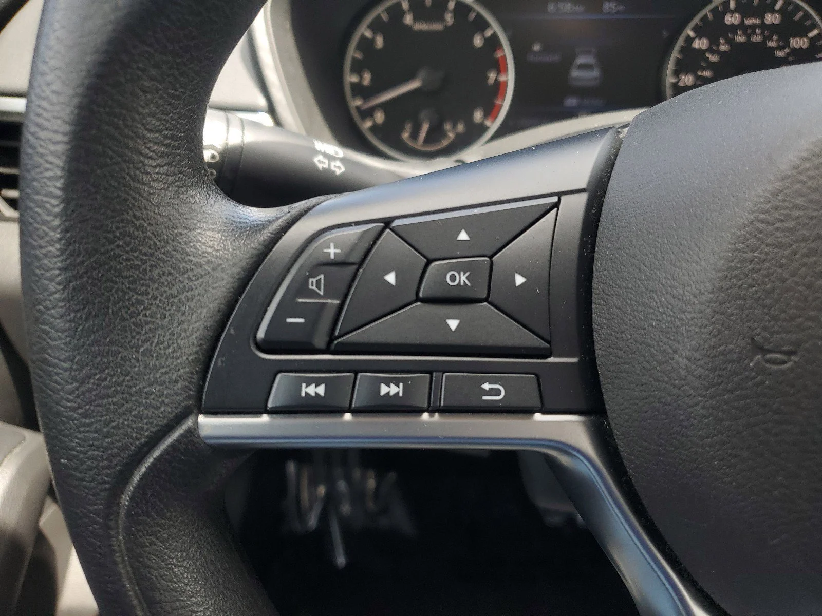 Used 2019 Gun Metallic Nissan 2.5 S image 13