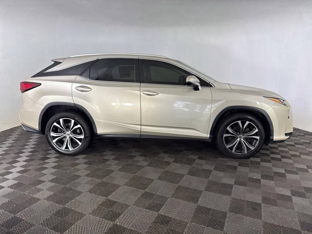 Used 2016 Beige Lexus 350 image 6