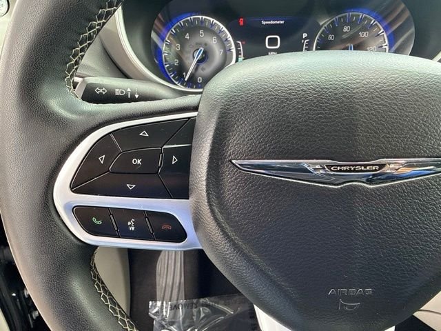 Used 2024 Black Chrysler Touring L image 25