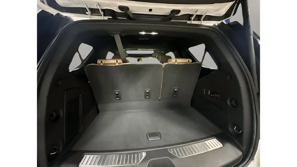 2023 Chevrolet Tahoe Premier - Photo 19