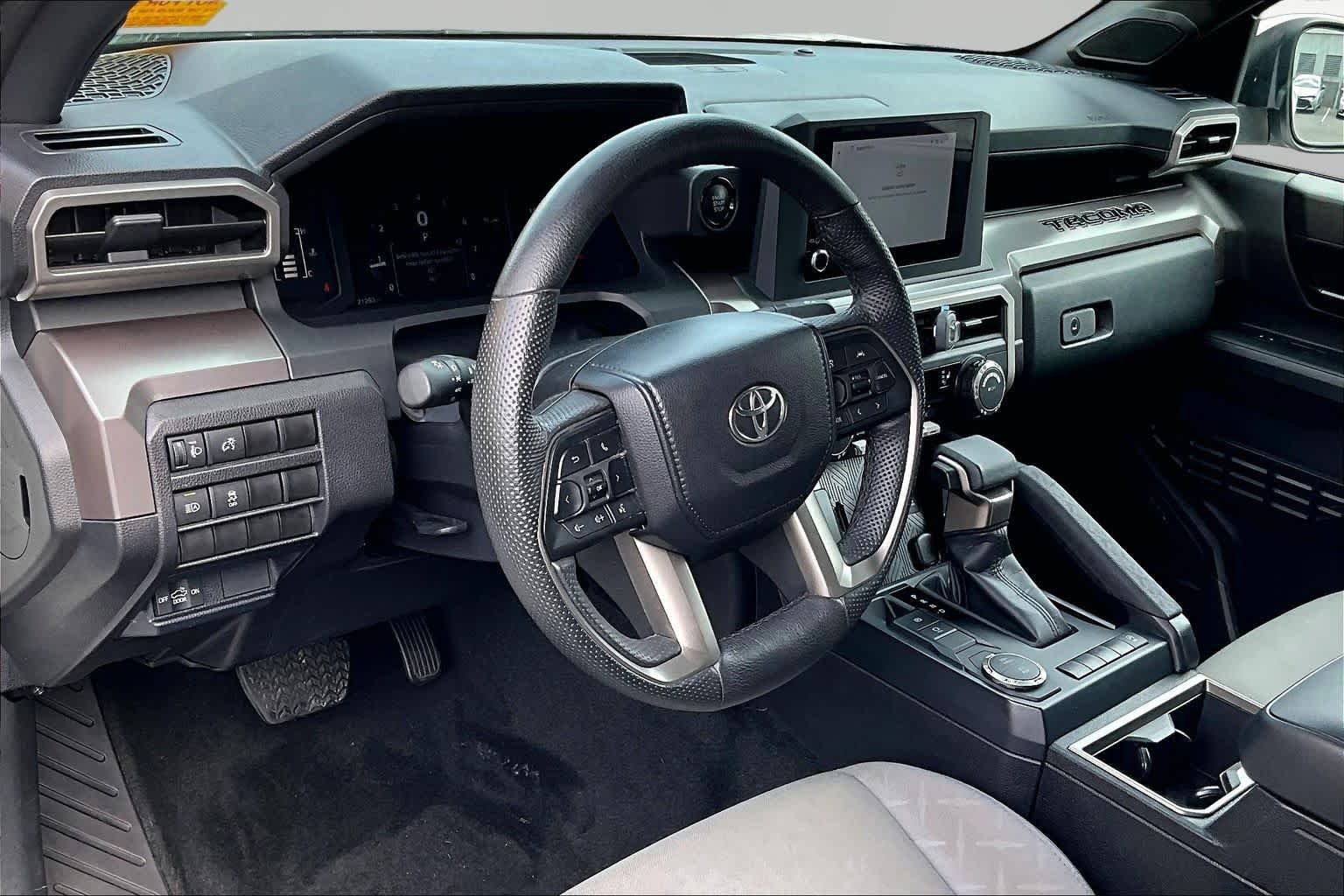 Used 2024 Ice Cap Toyota SR5 image 18