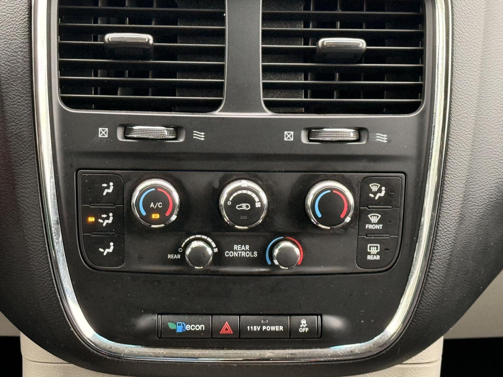 2014 Dodge Grand Caravan SE - Photo 27