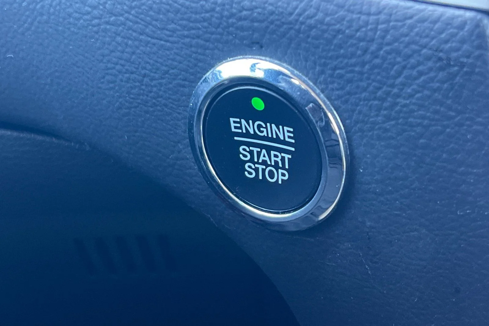 Used 2024 Silver Ford SEL image 20
