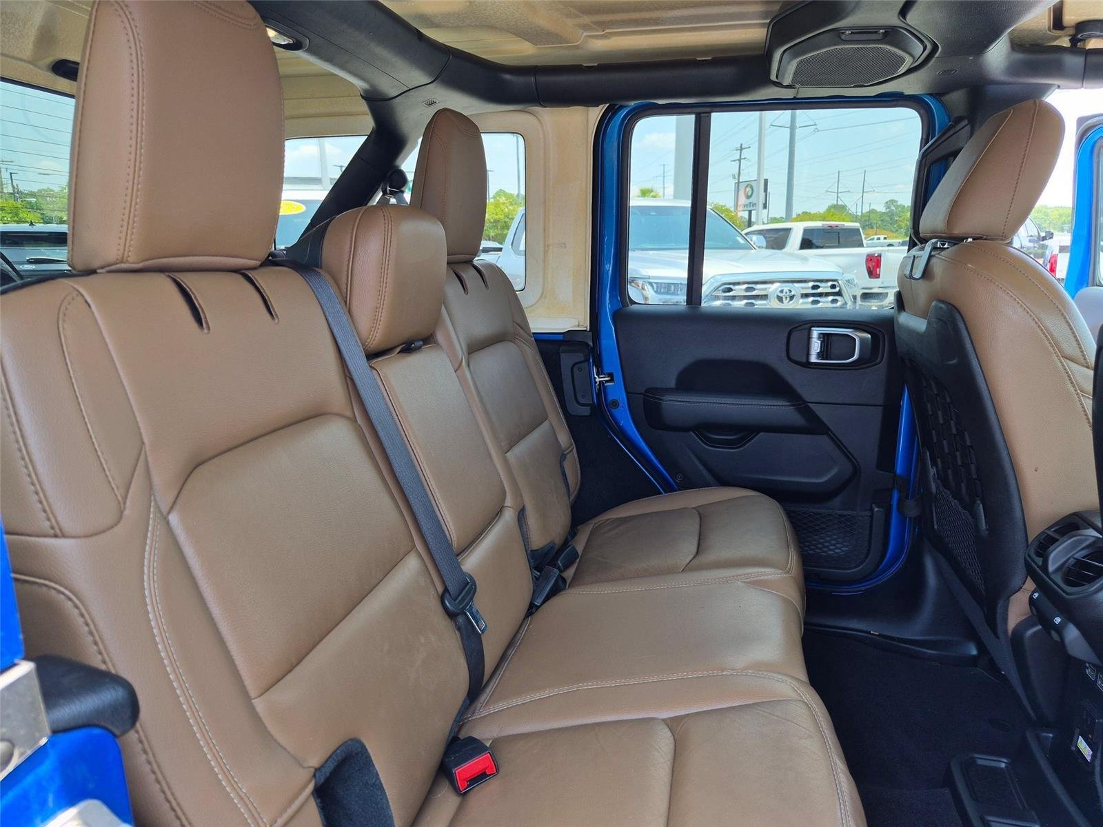 Used 2021 Hydro Blue Pearlcoat Jeep Unlimited Rubicon image 29