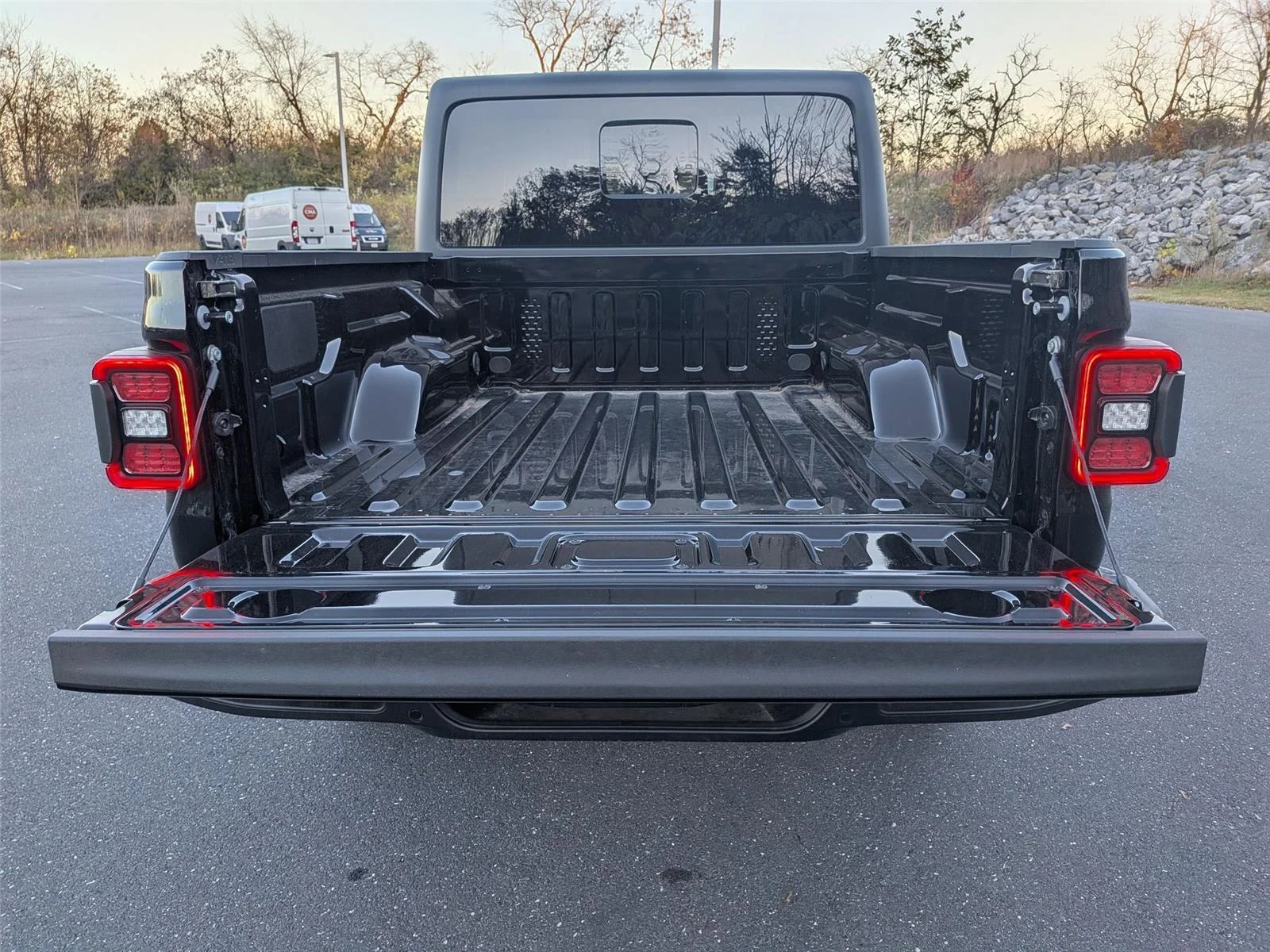 2025 Jeep Gladiator Sport S - Photo 28