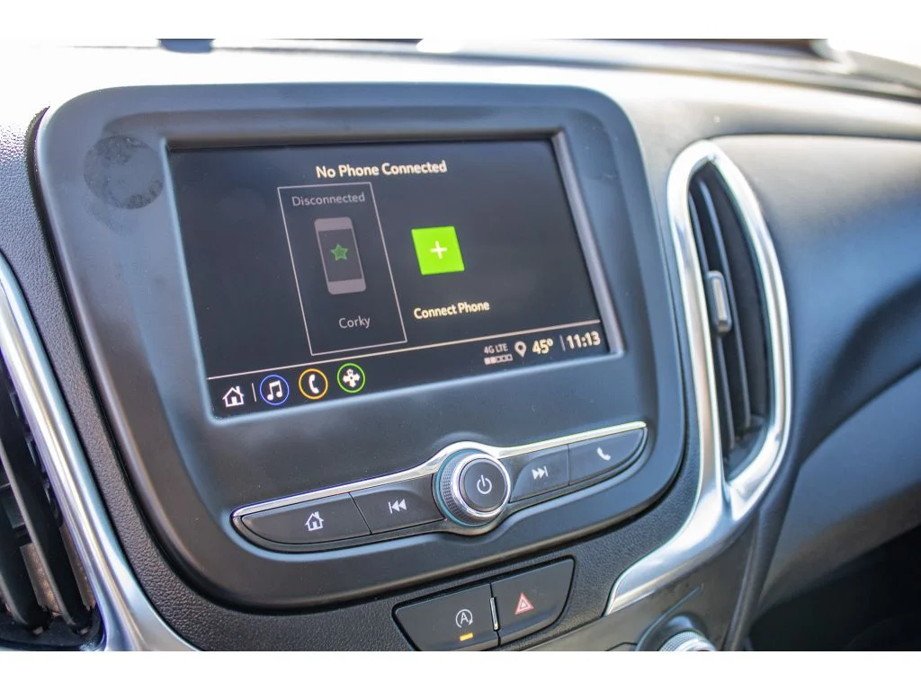 Used 2024 Summit White Chevrolet LT image 38