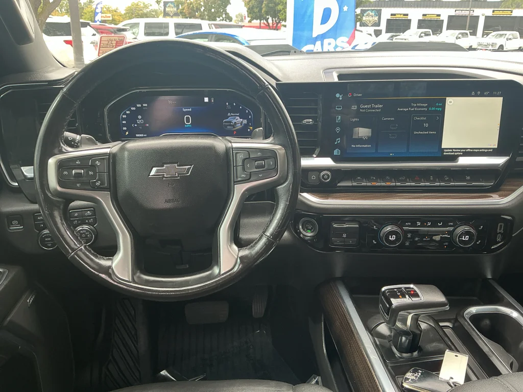Used 2022 Summit White Chevrolet LT Trail Boss image 10