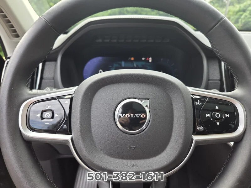 Used 2025 Onyx Black Metallic VOLVO 2025.5 B5 AWD PLUS 7-SEATER image 25