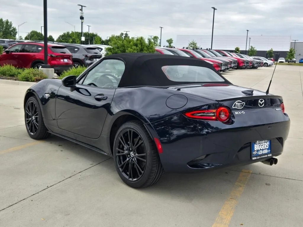 2026 Mazda MX-5 Miata Club - Photo 10