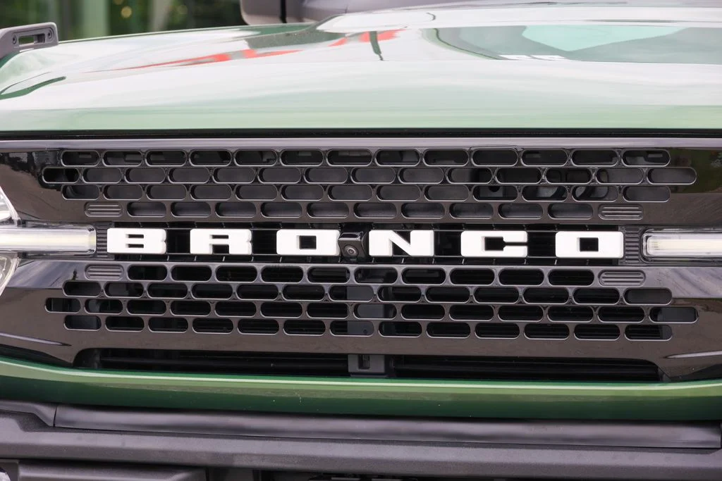 Used 2022 Green Ford Wildtrak image 13