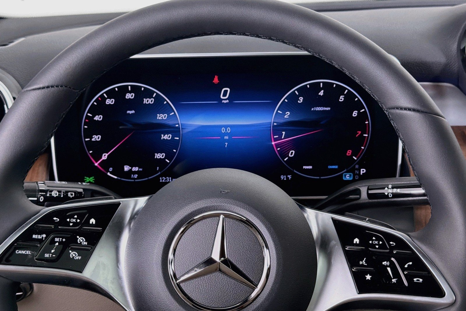 New 2026 Polar White Mercedes-Benz GLC 300 SUV image 18