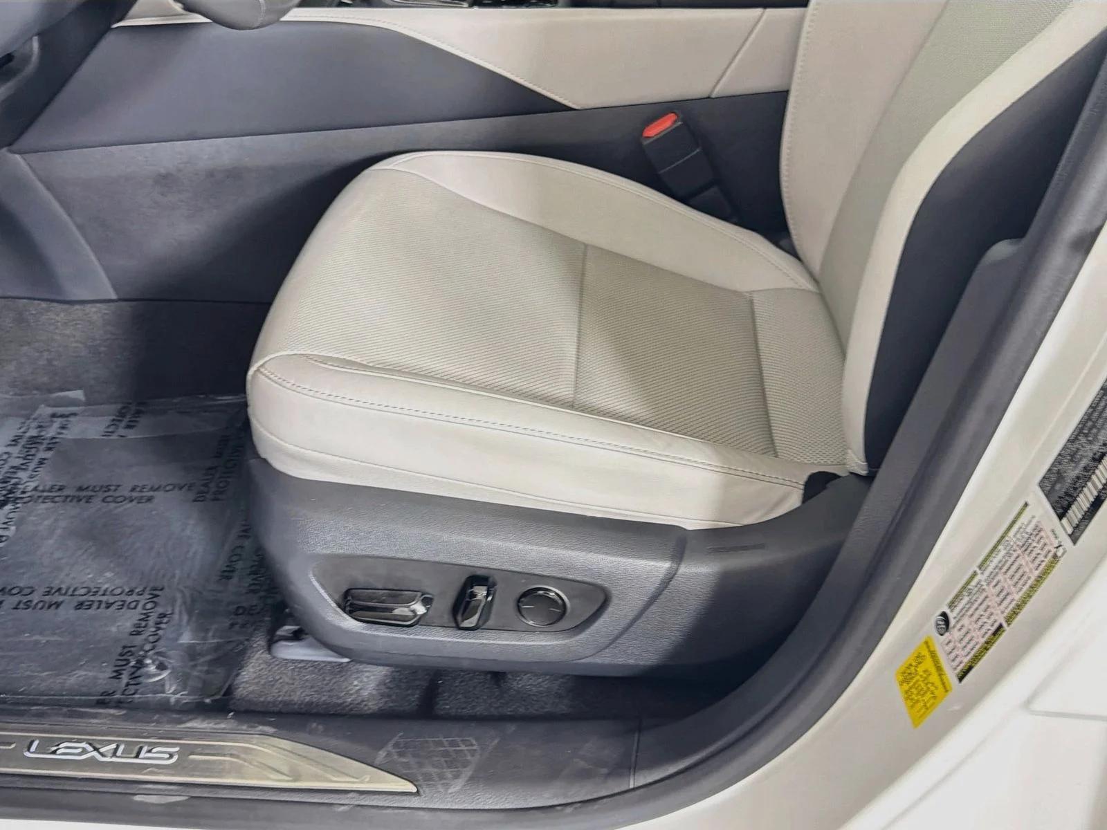 Used 2025 White Pearl Lexus 350h Premium image 25