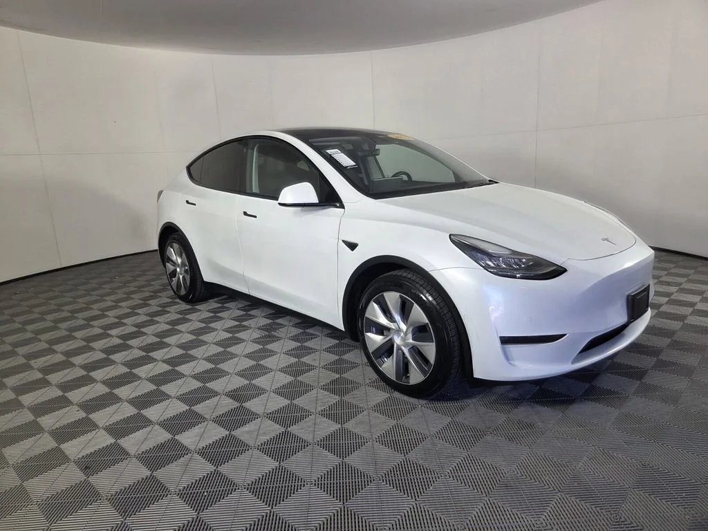 Used 2020 Tesla Model Y Long Range with VIN 5YJYGDEE4LF026858 for sale in West Palm Beach, FL