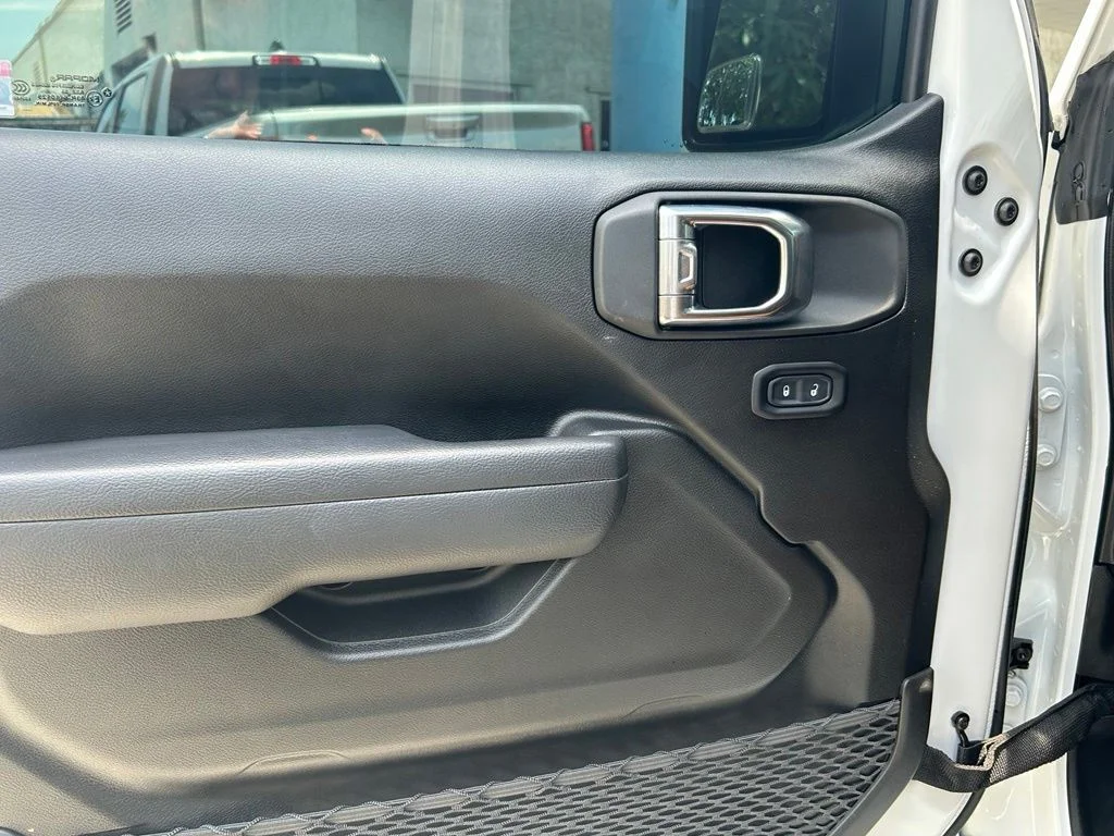 Used 2026 White Jeep Sport image 16
