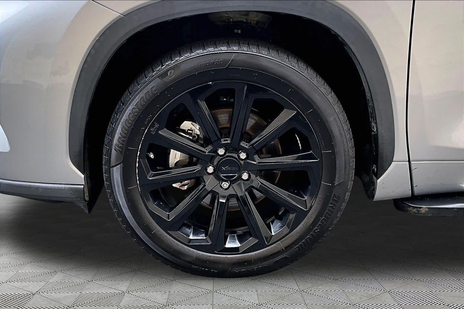 Used 2022 Celestial Silver Metallic Toyota XLE image 11