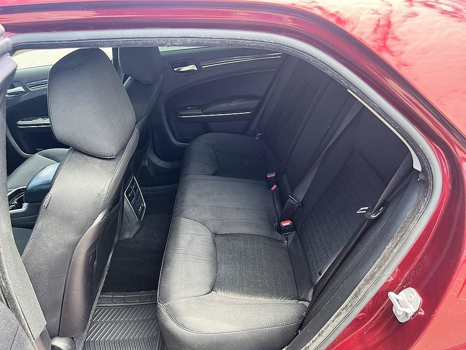 Used 2019 Velvet Red Pearlcoat Chrysler Touring image 14