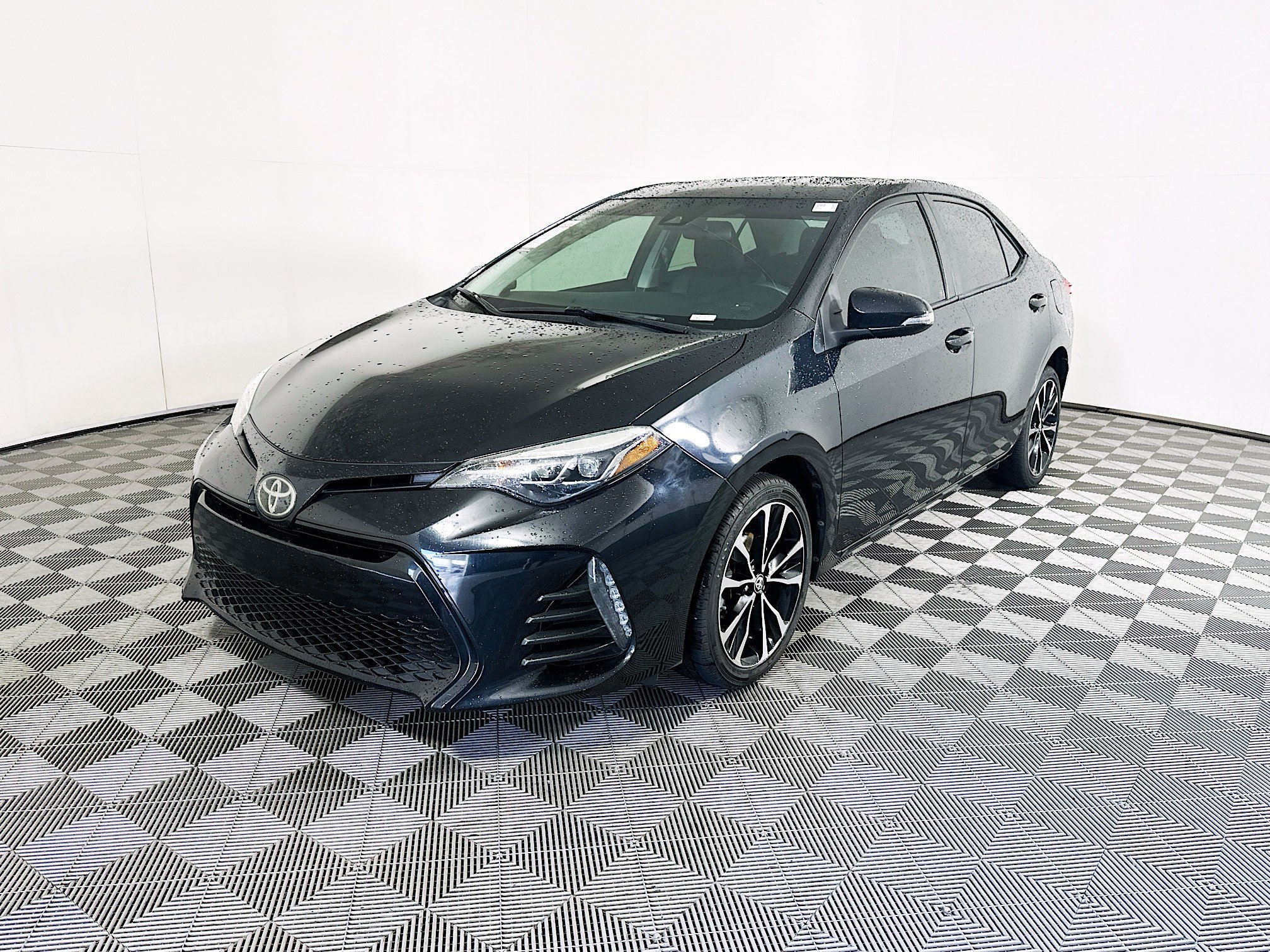 Used 2019 Black Sand Pearl Toyota SE image 7