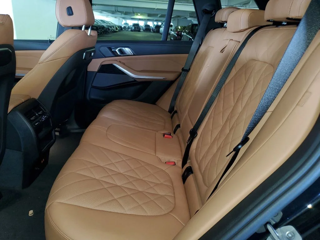 Used 2026 Black BMW sDrive40i image 11
