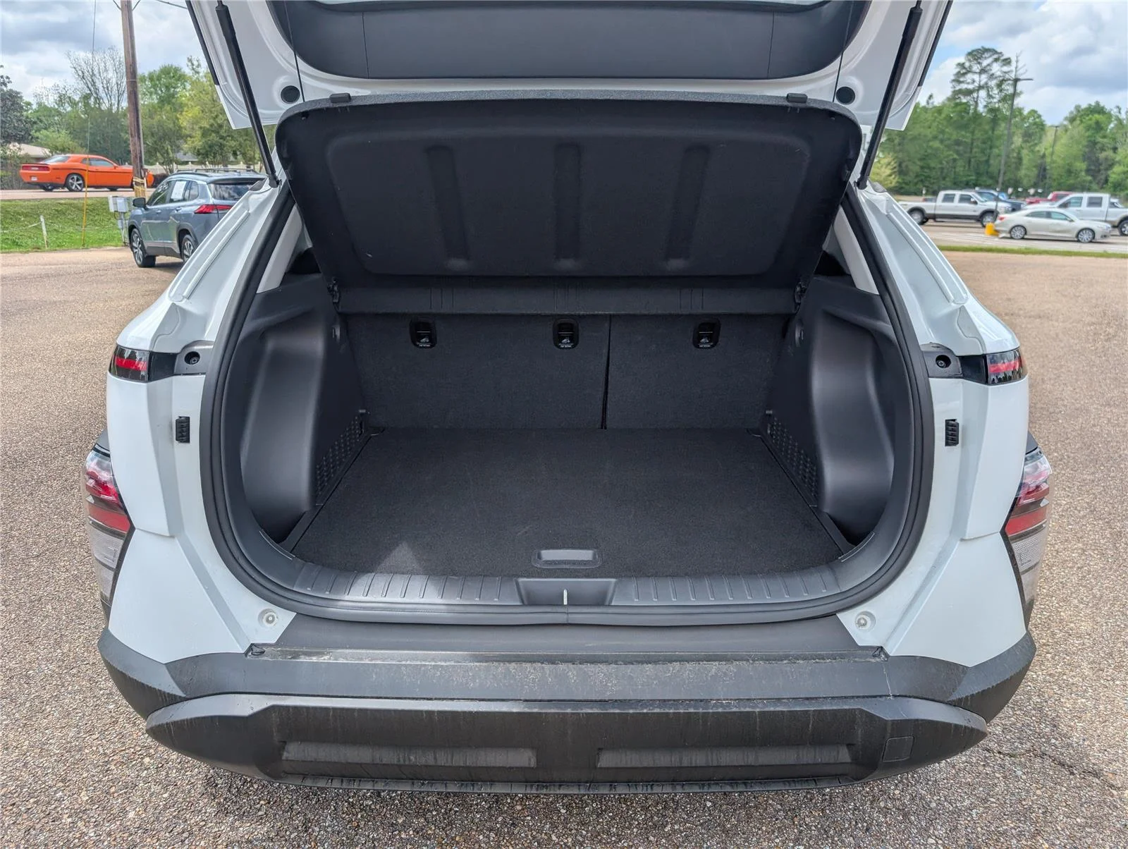 2025 Hyundai Kona SEL - Photo 33