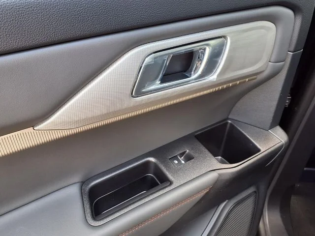 New 2026 Agate Black Metallic Ford Active image 6