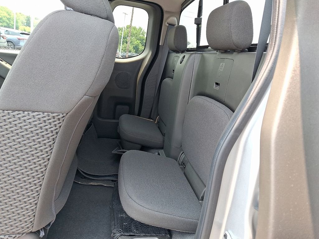 Used 2019 Silver Nissan SV image 11