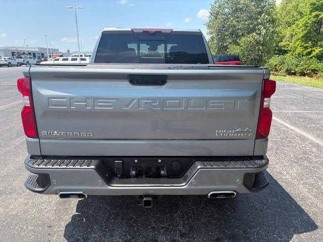 Used 2023 Gray Chevrolet High Country image 10