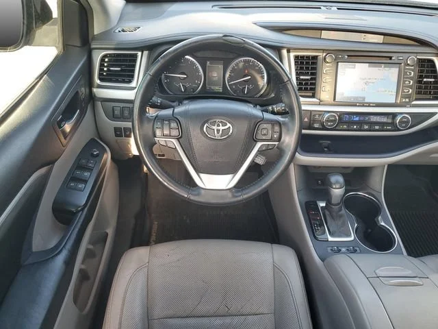 Used 2017 Celestial Silve Toyota Limited image 26