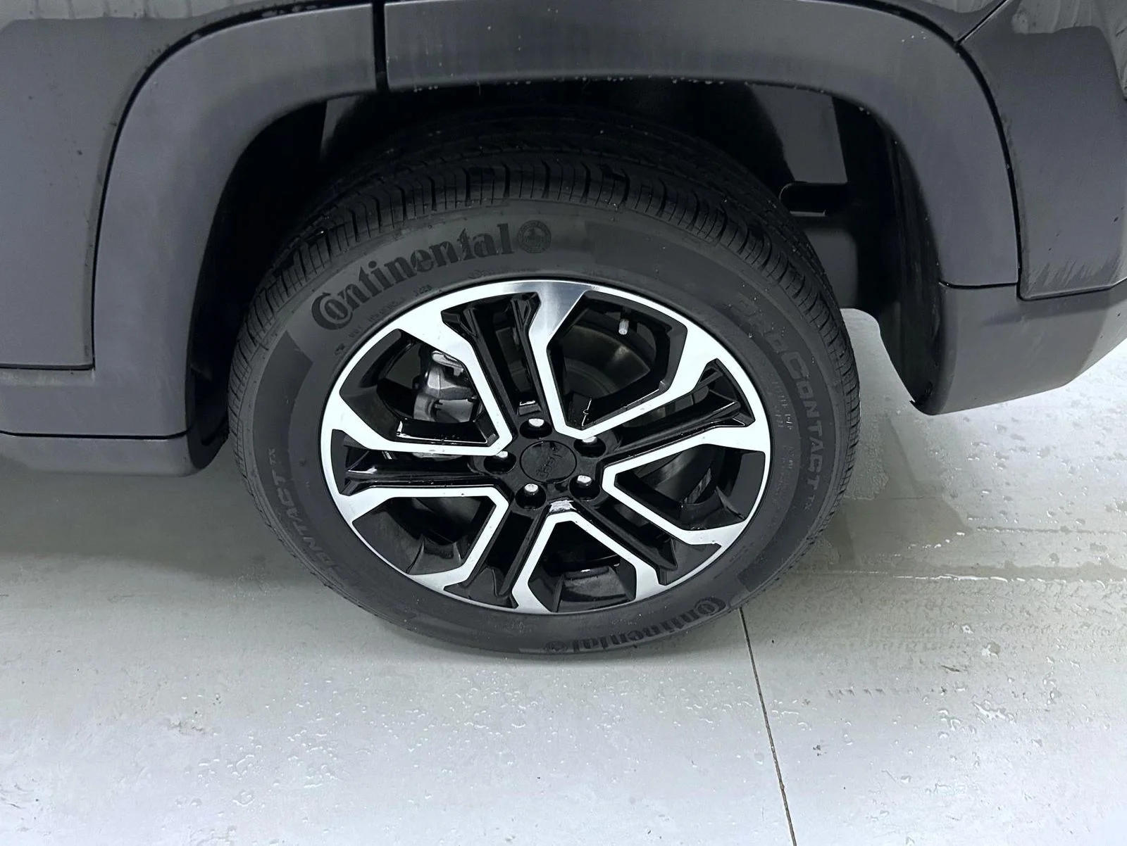 Used 2022 Black Jeep Limited image 22