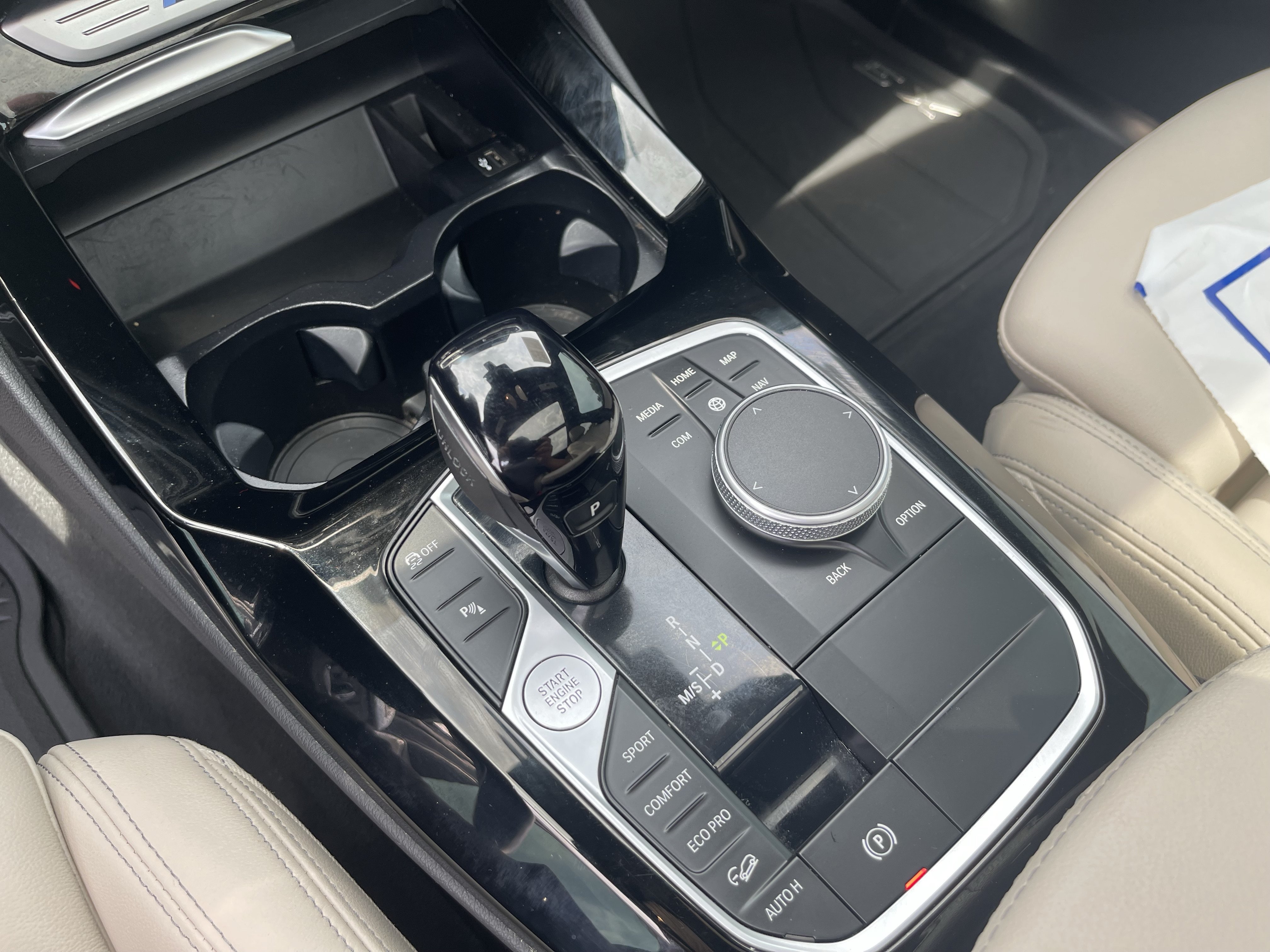 Used 2022 Alpine White BMW M40i image 15