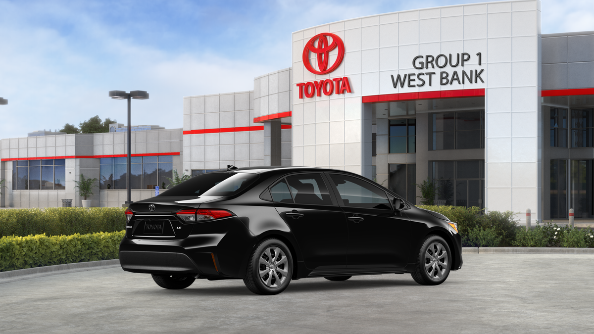 New 2026 Midnight Black Metallic Toyota LE image 10