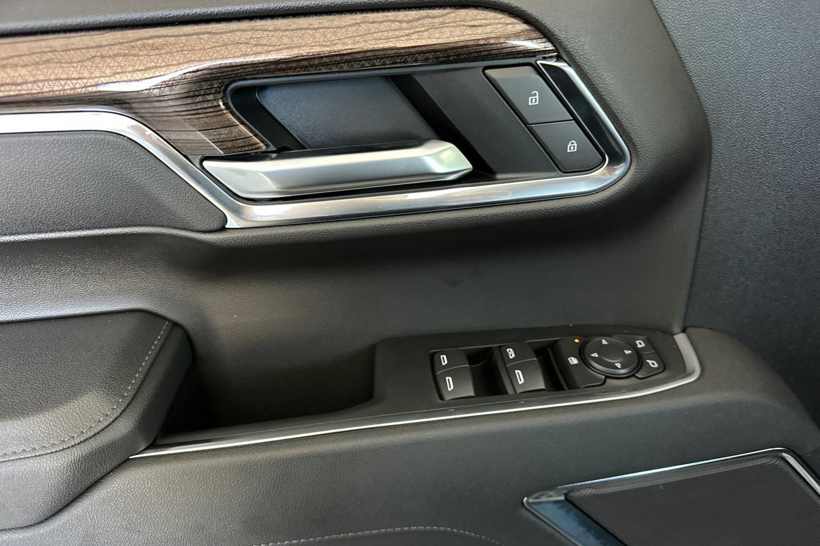 2026 Chevrolet Silverado 1500 LT - Photo 11