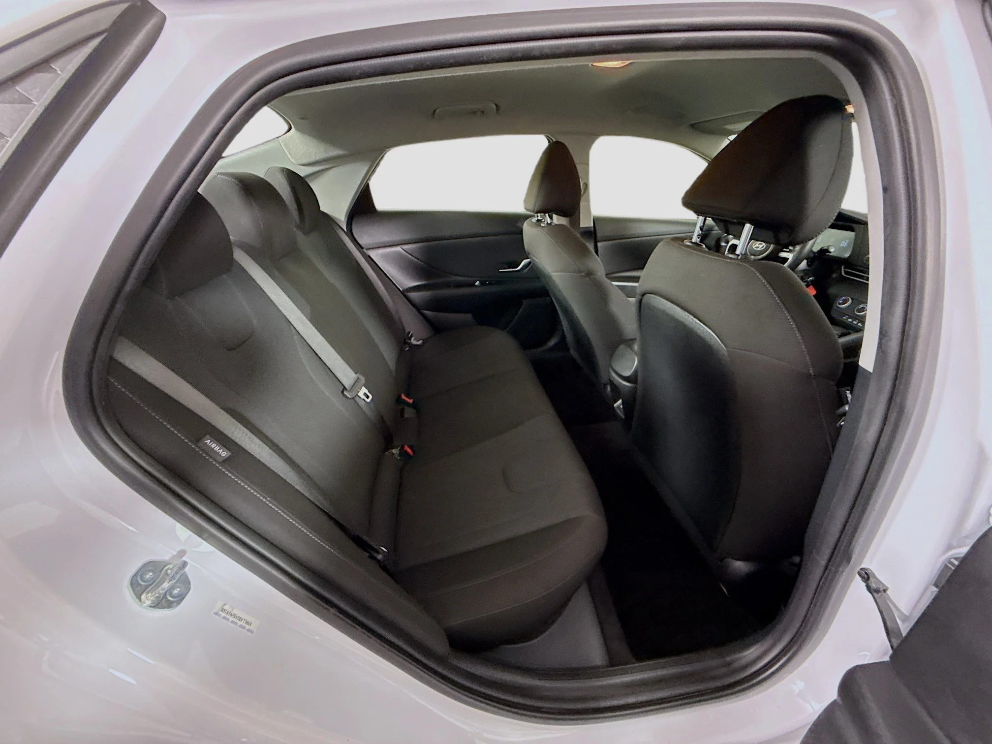 Used 2025 Serenity White Hyundai SE image 22