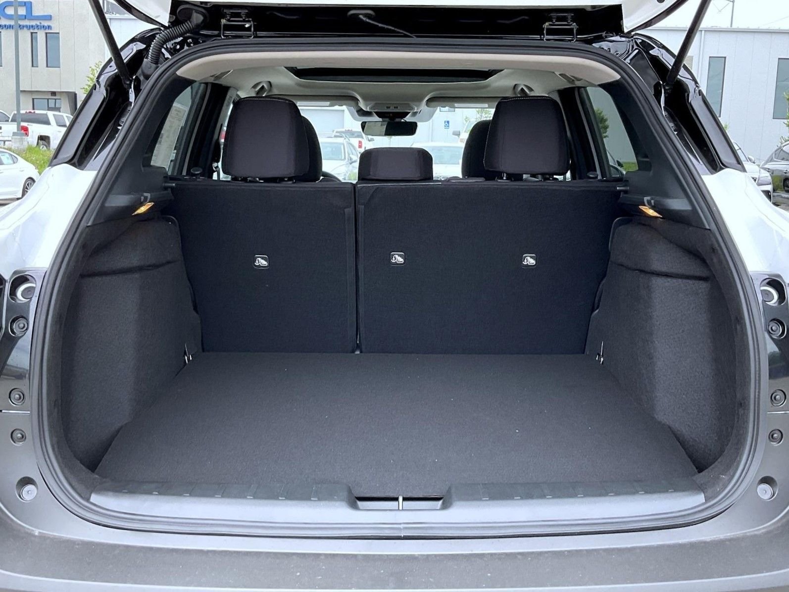 New 2026 Aspen White Nissan SV image 22