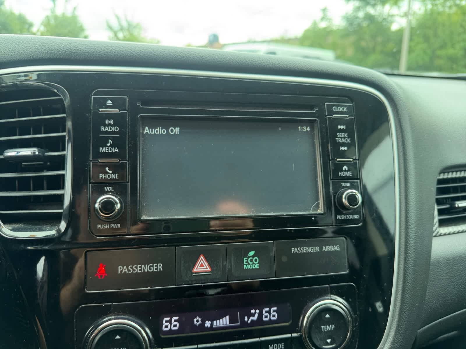 Used 2017 Labrador Black Pearl Mitsubishi ES image 29