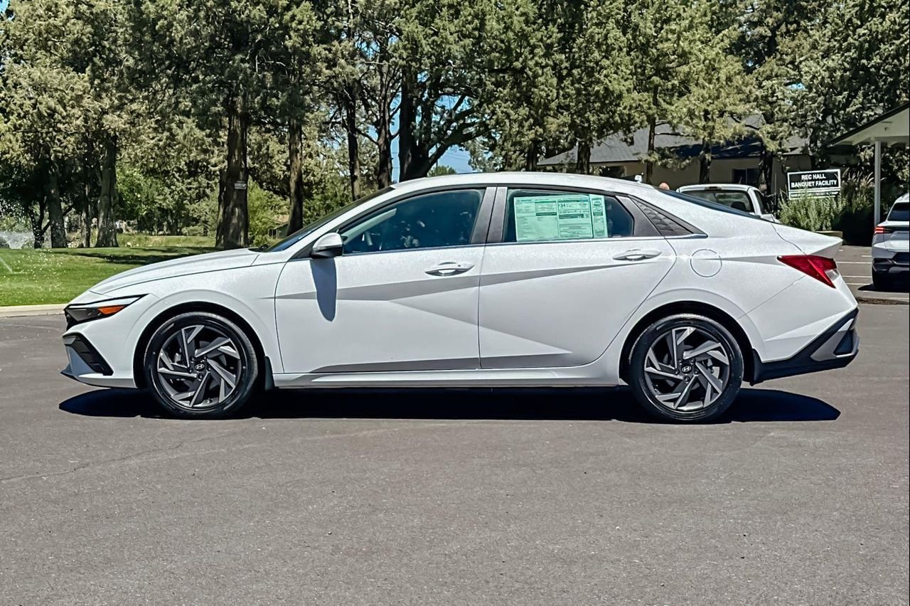 New 2026 White Hyundai Limited image 7