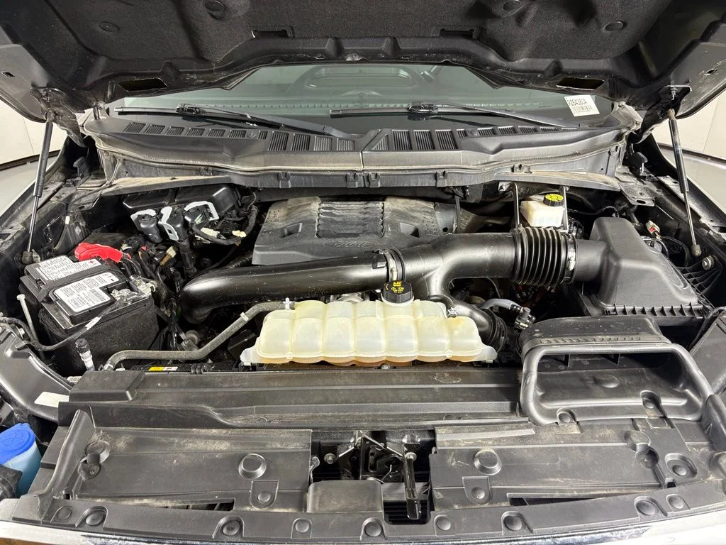 Used 2023 Gray Ford XLT image 44