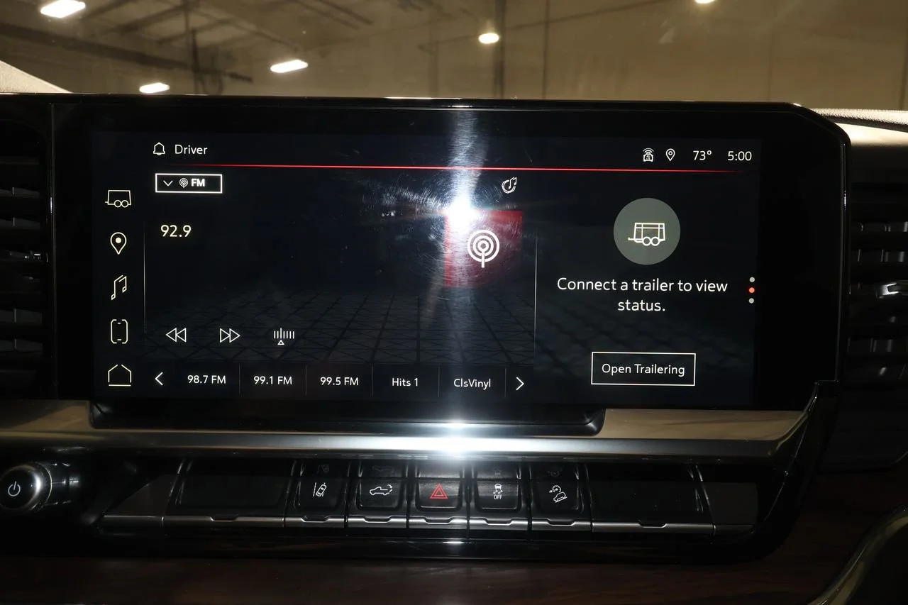 Used 2024 Onyx Black GMC SLT image 13