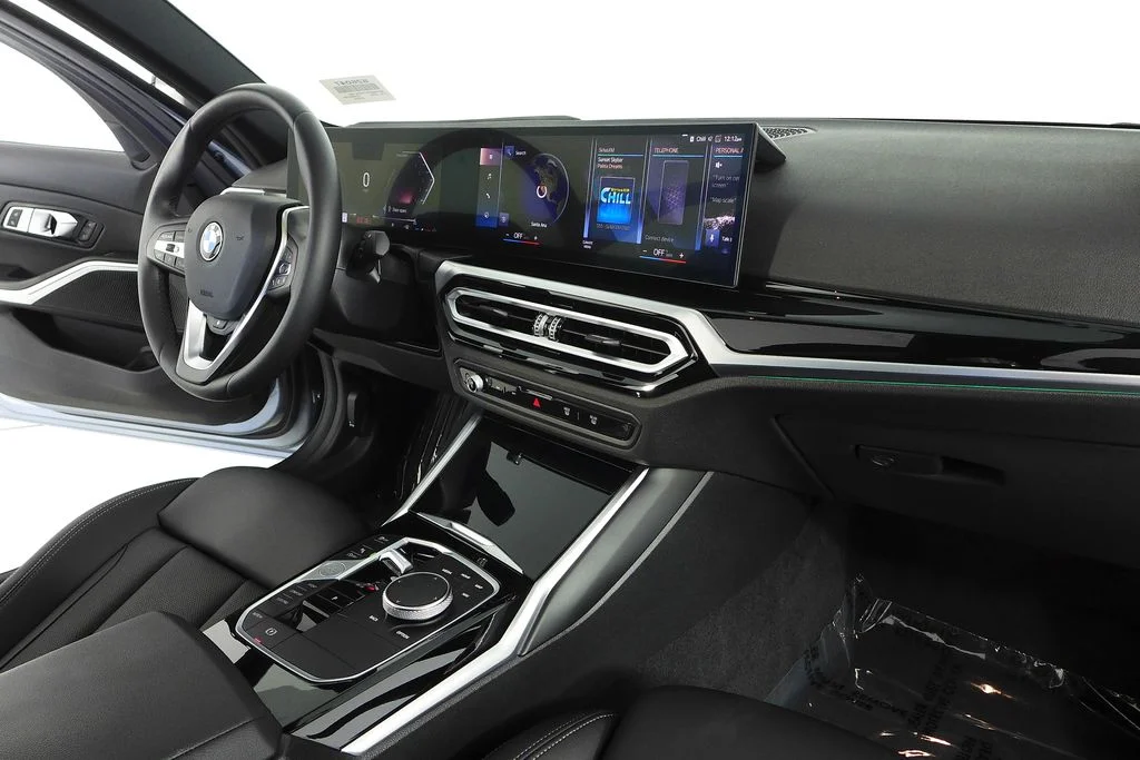 Used 2023 Gray BMW 330i image 13