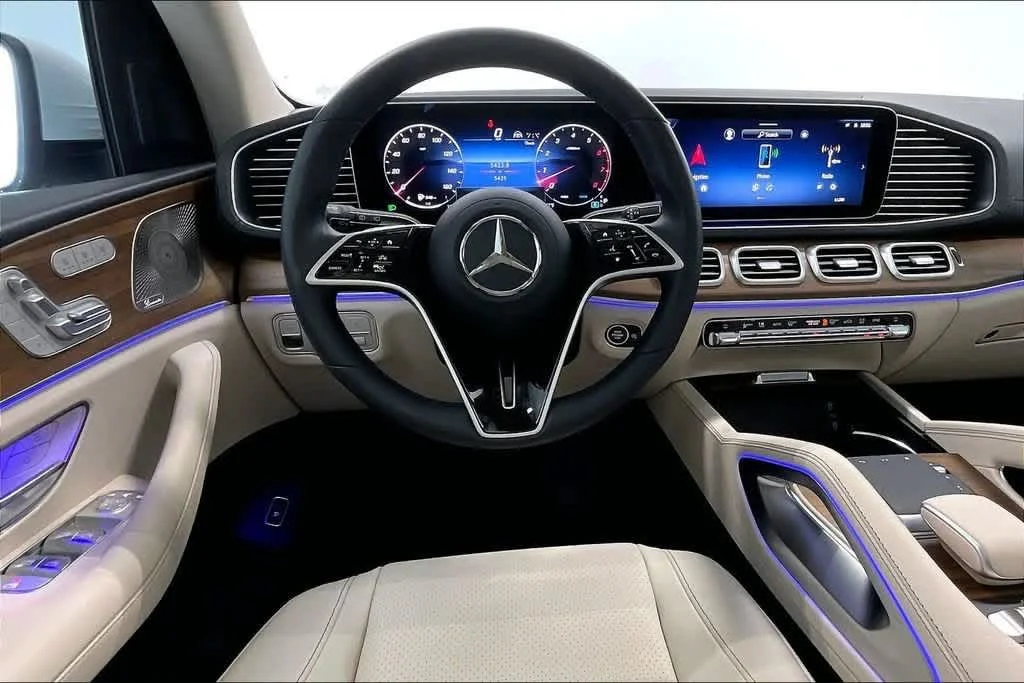 Certified Used 2026 Polar White Mercedes-Benz GLS 450 image 5